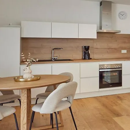 Neu!!! Moselbleibe Weingartenhaus